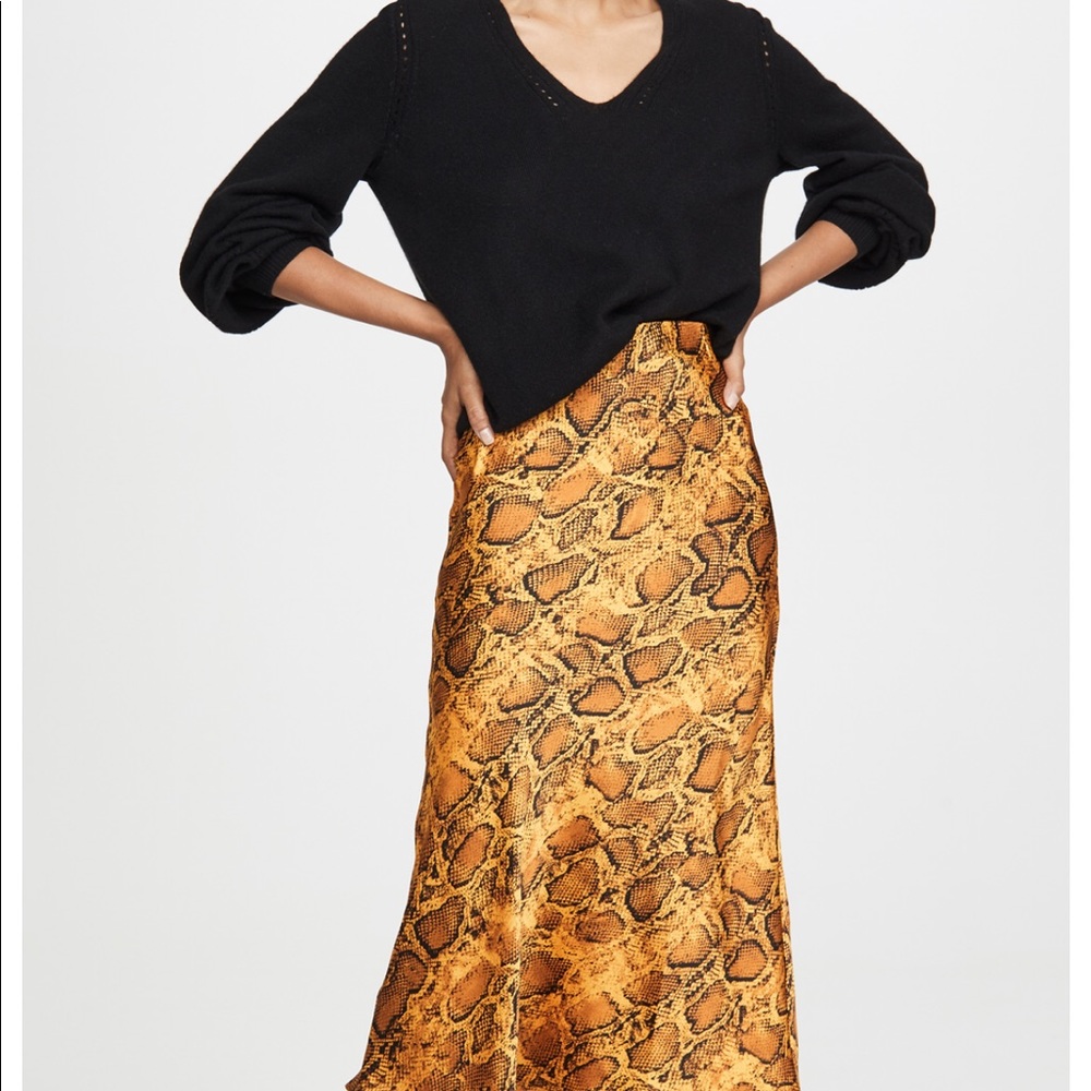 NWT BB Dakota “Slip My Mind Mini Skirt”